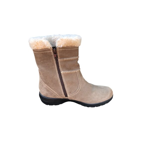 Clarks Ankle Boots Beige Suede Womens 6M Faux Fur Lining Side Zipper - Picture 6 of 10